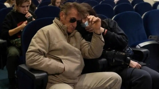 Diễn viên từng đạt giải Oscar đến Ukraine làm phim về cuộc xung đột