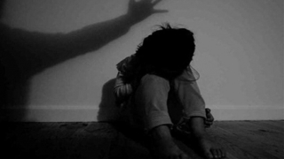 Điều tra vụ thầy giáo bị tố xâm hại tình dục học sinh lớp 2