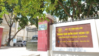 Yêu cầu ngăn chặn giao dịch tín dụng của giám đốc CDC Đắk Lắk