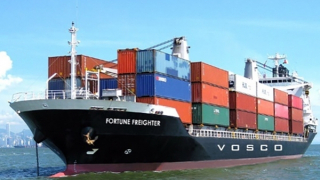 Giải pháp nào phá thế độc quyền trong vận tải hàng hóa quốc tế?