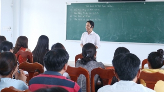 Bỏ yêu cầu chứng chỉ chức danh nghề nghiệp theo hạng đối với giảng viên