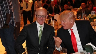 "Đồng minh" lâu năm của cựu Tổng thống Donald Trump muốn mua CLB Chelsea