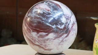 Điểm tin 8/3: Mâu thuẫn tiền bạc, chồng dùng đá phong thủy sát hại vợ