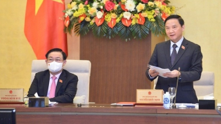 Thường vụ Quốc hội trăn trở tìm nguồn chi hỗ trợ lao động