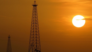 Venezuela sẵn sàng bán dầu cho Mỹ dù khẳng định vẫn "trung thành" với Nga