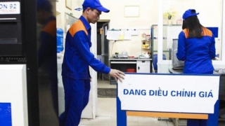 Nhiều giải pháp ghìm tốc độ tăng giá xăng dầu