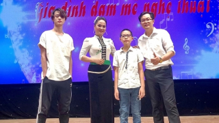 NSƯT Lò Hải Lam: Múa và viết để trả ơn đời