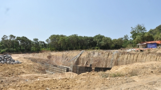 Vì sao công trình hồ chứa nước Yên Ngựa có nguy cơ “đắp chiếu”?