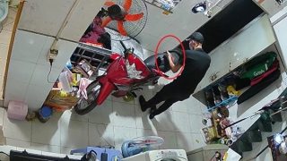 Phá khóa cửa phòng trọ rồi "ung dung" trộm tiền, xe máy