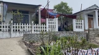 Sớm xử lý dứt điểm những công trình xây dựng trái phép ở Lăng Cô