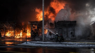 Nghệ thuật, trong một dạng chiến tranh khác