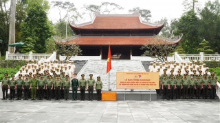 Tuổi trẻ CAND tiêu biểu báo công dâng Bác
