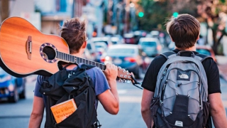 Nay đây, mai đó, không selfie