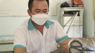 Đâm chết đồng nghiệp vì vợ bị xúc phạm