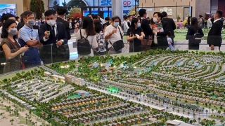 Nghịch lý giá nhà đất và thu ngân sách từ bất động sản