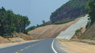 Đề nghị đưa thêm đoạn cao tốc La Sơn- Hoà Liên vào khai thác từ 12/4