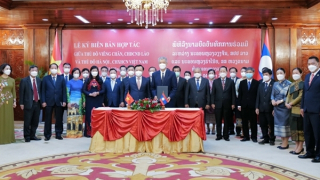 Tăng cường hợp tác giữa Hà Nội và thủ đô Viêng Chăn (Lào)