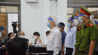 Cựu Chủ tịch tỉnh Khánh Hòa Lê Đức Vinh: “Sai phạm do kế thừa thiếu sót của nhiệm kỳ trước”