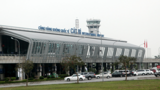 Phi công gọi 10 lần không liên lạc được với kiểm soát viên không lưu