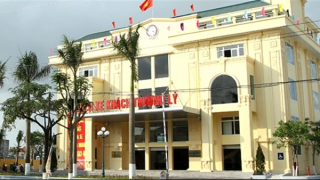 Khởi tố Phó Giám đốc và nhân viên tham gia “cưỡng chế” bến xe Thượng Lý trong đêm