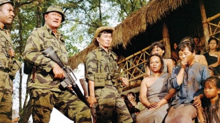 Từ Langley đến Hollywood: Tưởng xa mà gần