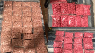 Ship "thùng hàng" 48kg thuốc lắc từ nước ngoài về Việt Nam