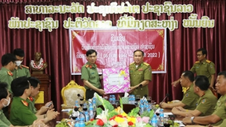 Công an tỉnh Quảng Bình thăm, chúc Tết Công an 2 tỉnh Savannakhet và Khăm Muộn