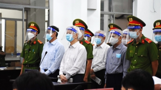 Hai cựu Chủ tịch UBND tỉnh Khánh Hòa bị phạt 10 năm tù