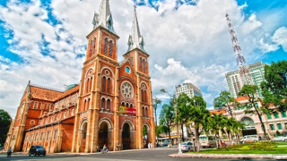 Nắng nóng từ Bắc Bộ đến Nam Bộ, nhiều nơi chỉ số UV ở mức gây hại rất cao