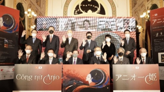 Opera Việt: Ai? Ở đâu? Làm gì?