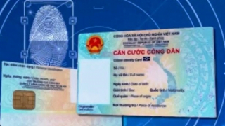 Tranh thủ ngày nghỉ, cấp CCCD cho học sinh vùng biên