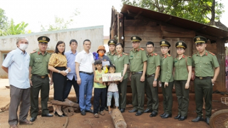 Yêu thương mùa COVID-19