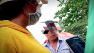 Xử lý hành chính 2 xe ôm "cát cứ" khu vực Suối Tiên