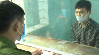 Tự nhận là con Chủ tịch Công ty xổ số kiến thiết để lừa chiếm tiền tỷ