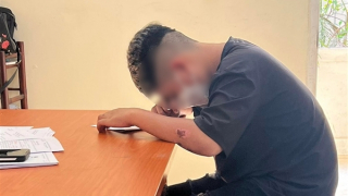 Bốc đầu xe máy, quay clip câu like