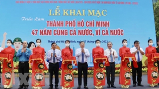TP Hồ Chí Minh triển lãm ảnh “47 năm cùng cả nước, vì cả nước”