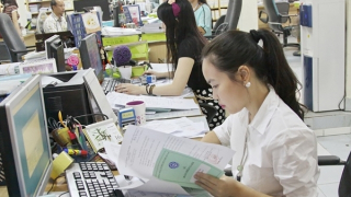 Cực chẳng đã mới phải rút Bảo hiểm xã hội một lần