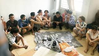 18 đối tượng thuê nhà nghỉ sát phạt thâu đêm