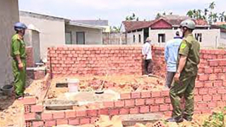 Lập biên bản các hộ xây nhà, làm mộ giả chờ đền bù