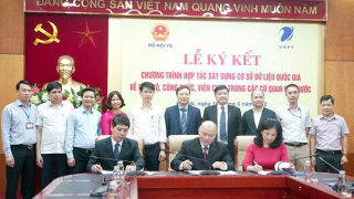 Bộ Nội vụ triển khai xây dựng hệ thống CSDLQG về cán bộ, công chức, viên chức