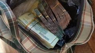 Dàn cảnh trộm tài sản trị giá 200 triệu của bà chủ xe bánh mì