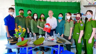 Phụ nữ, thanh niên Công an tỉnh Phú Yên tổ chức nhiều hoạt động hỗ trợ người nghèo