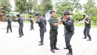 Người chỉ huy luôn tận tụy với công việc