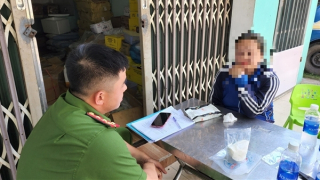 Mua chè trôi nổi rồi đóng gói thương hiệu nổi tiếng