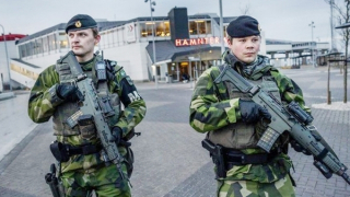 Bức màn sắt vô hình