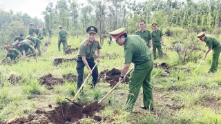Công an Đắk Nông phát động “Tết trồng cây đời đời nhớ ơn Bác Hồ”, trồng 4000 cây xanh