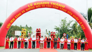Khánh thành cầu Vàm Xáng