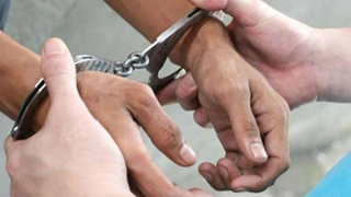 Kẻ chuyên lừa đổi vàng giả sa lưới