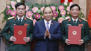 Thăng quân hàm Thượng tướng cho 2 sĩ quan từng chiến đấu bảo vệ biên giới