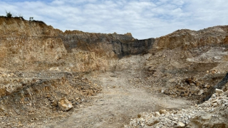 Xử phạt 120 triệu đồng doanh nghiệp vi phạm khai thác đất